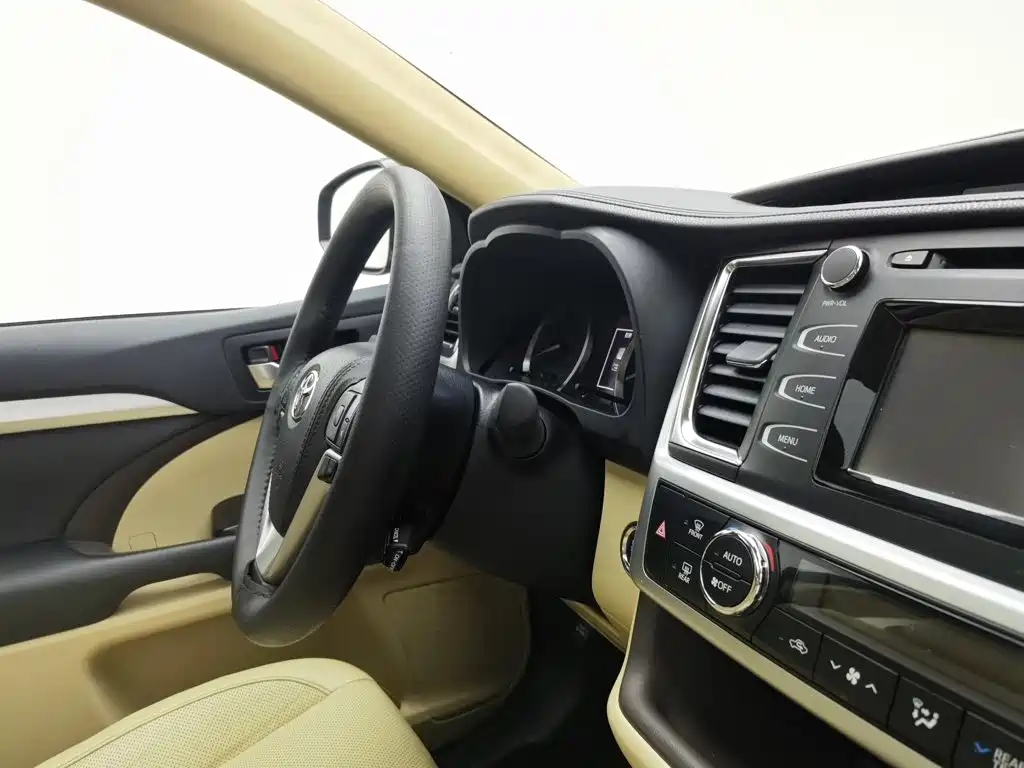 Toyota Highlander — миниатюра 22