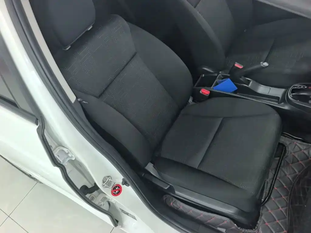 Honda Fit — миниатюра 25