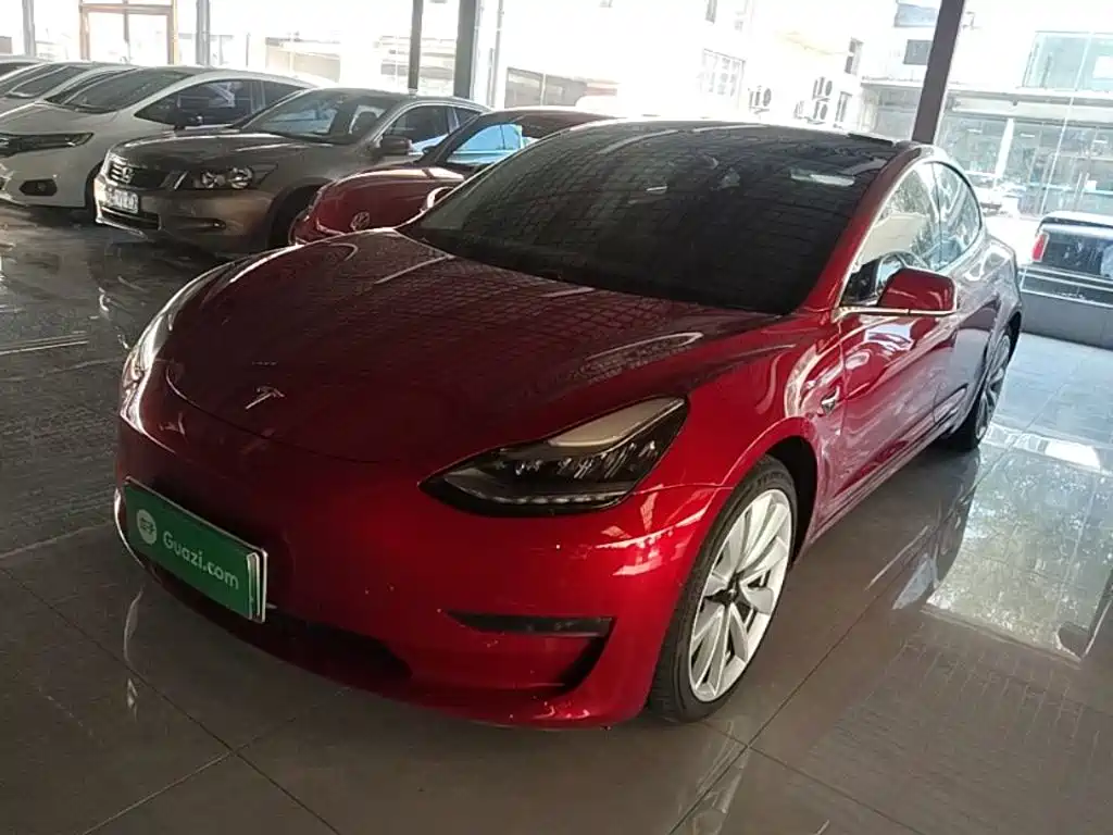 Tesla Model 3 — миниатюра 2
