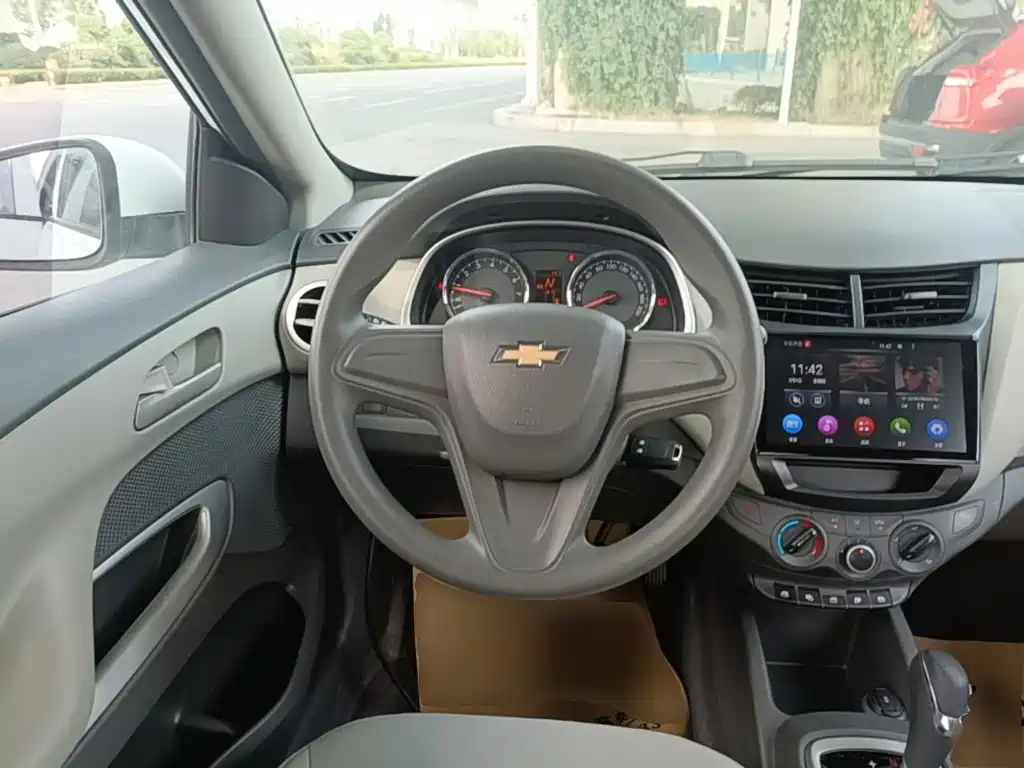 Chevrolet Sail — миниатюра 11