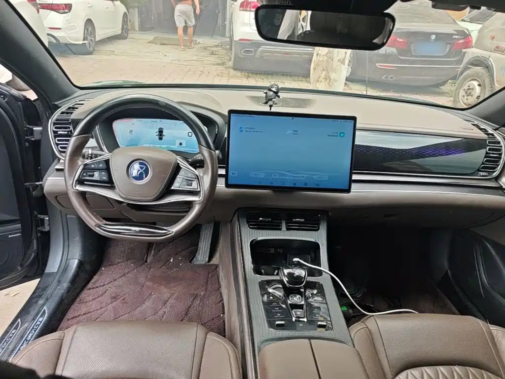 BYD Han — миниатюра 10