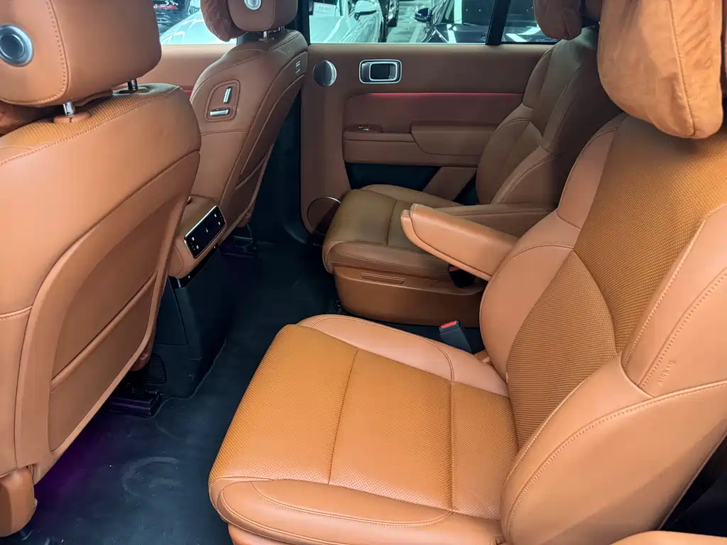 Li Auto Li L8 — миниатюра 6