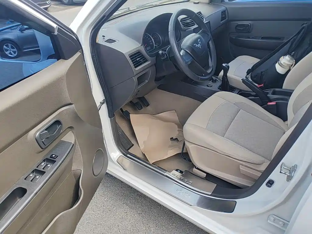 Wuling Hongguang — миниатюра 16