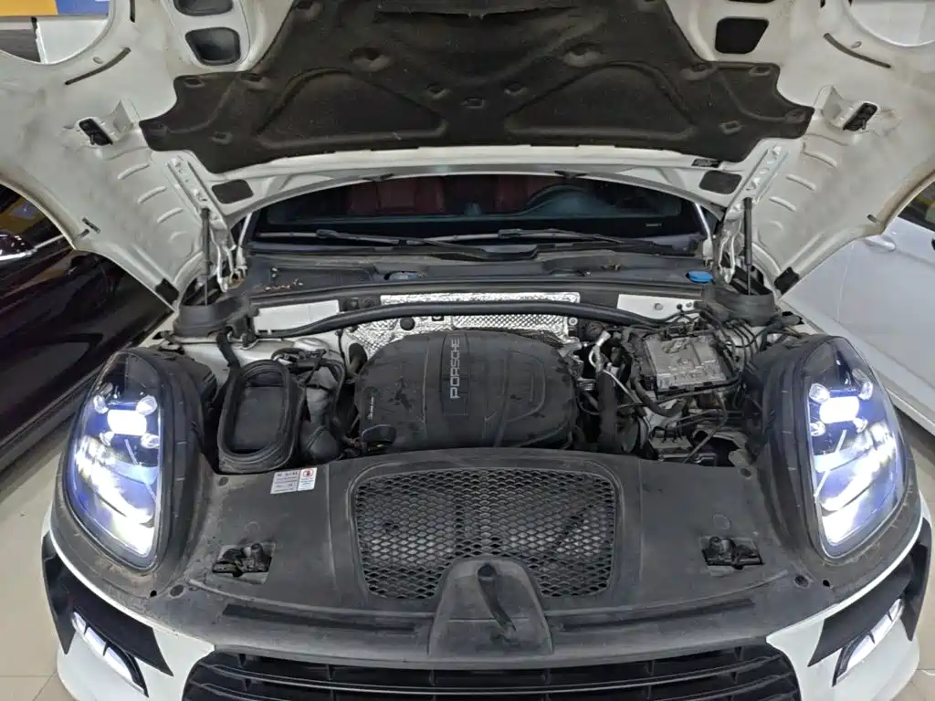 Porsche Macan — миниатюра 20