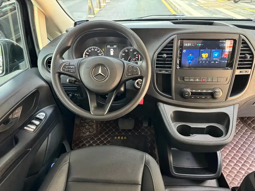 MERCEDES-BENZ VITO