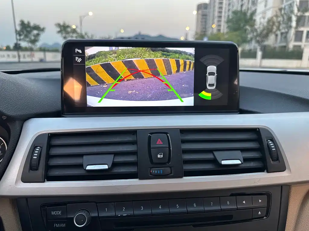 BMW 3 Series — миниатюра 17