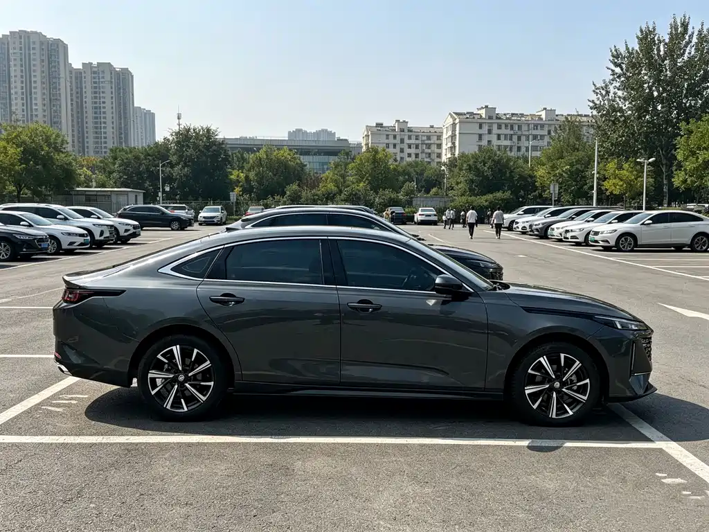 Changan Eado — миниатюра 7