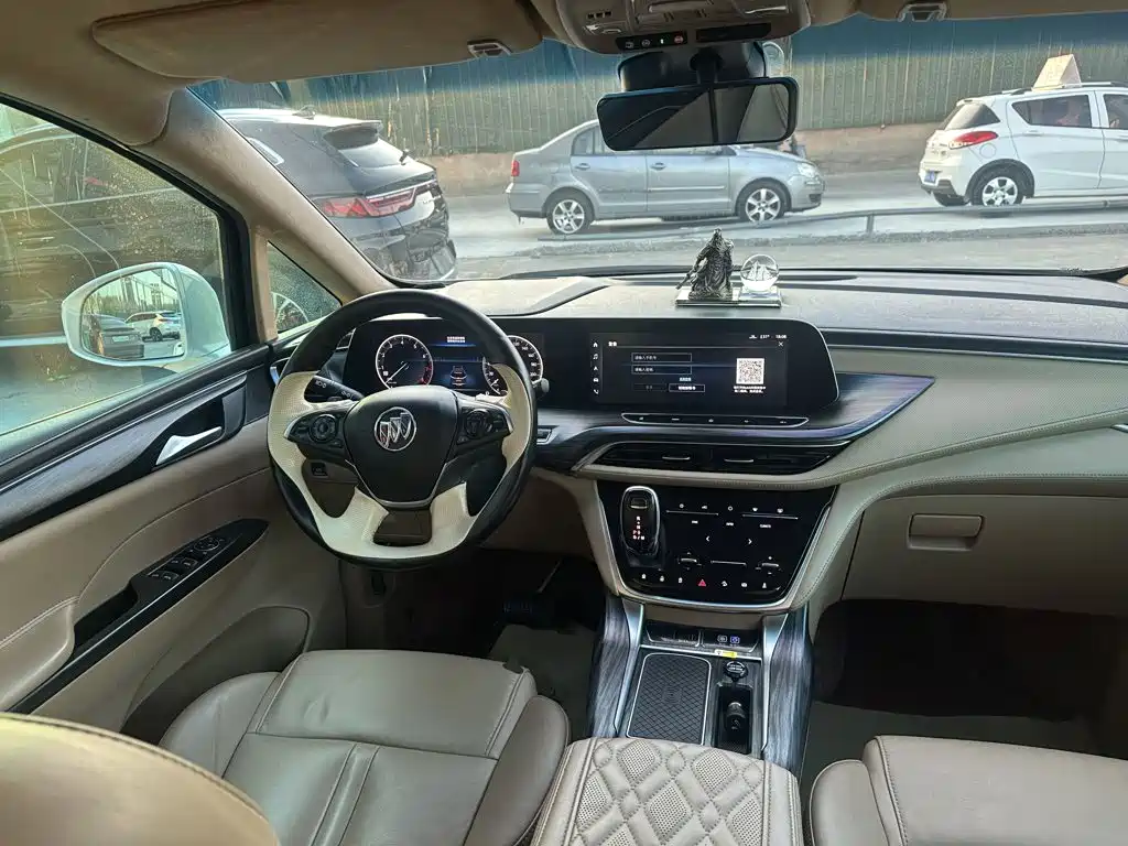 Buick GL8 — миниатюра 10