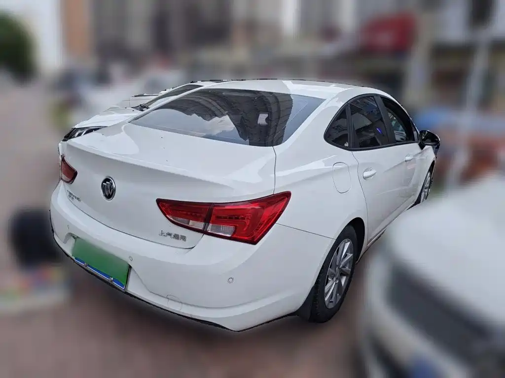 Buick Verano — миниатюра 6
