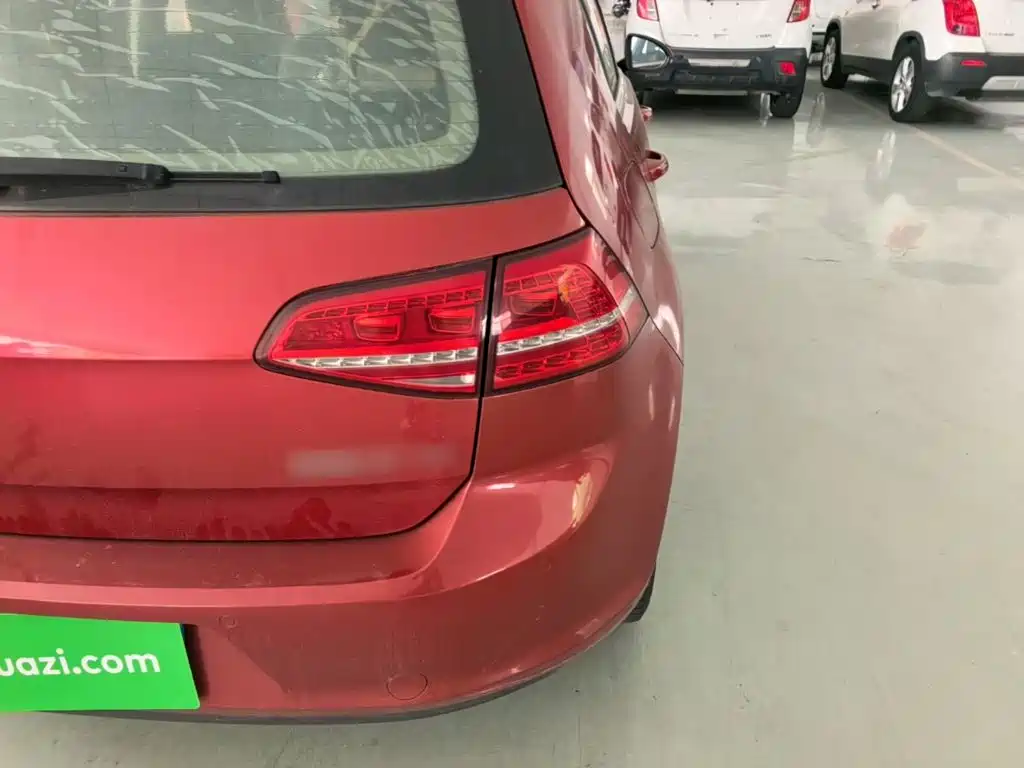 Volkswagen Golf — миниатюра 8