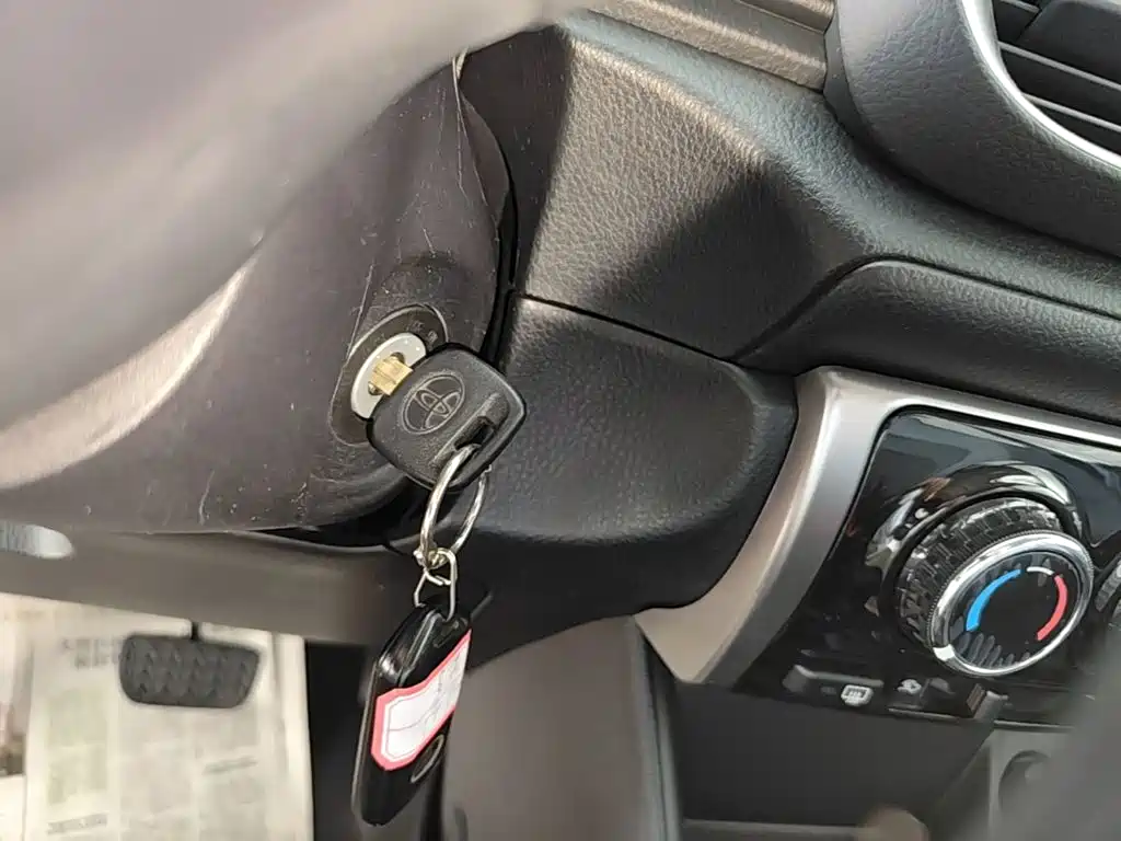 Toyota Yaris L — миниатюра 9