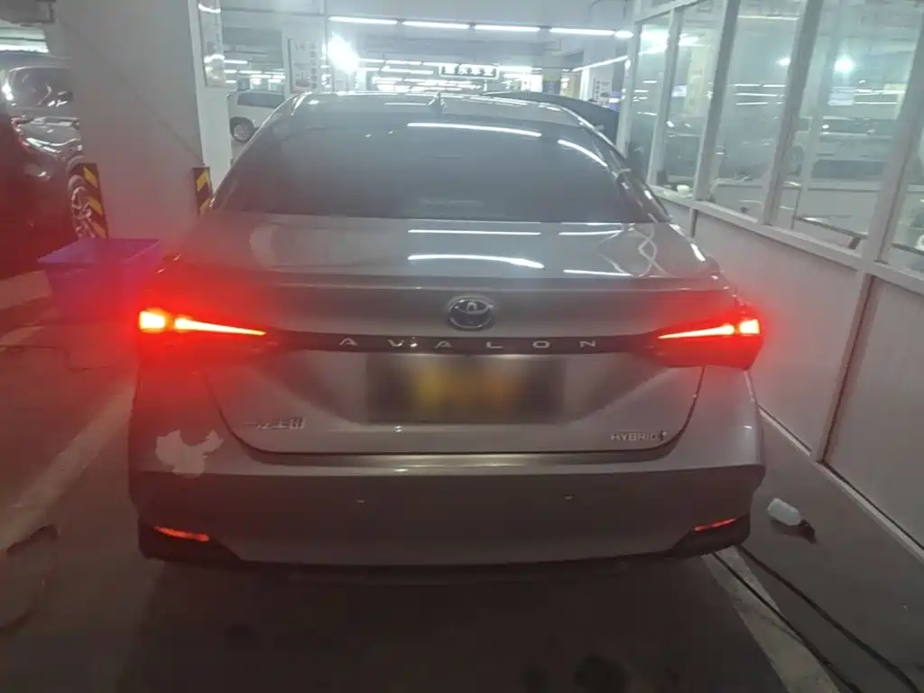 Toyota Avalon — миниатюра 6