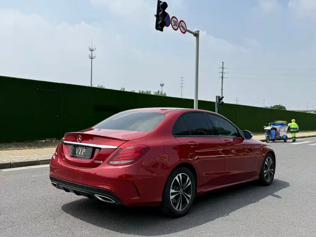 Mercedes-Benz C-Class — миниатюра 4