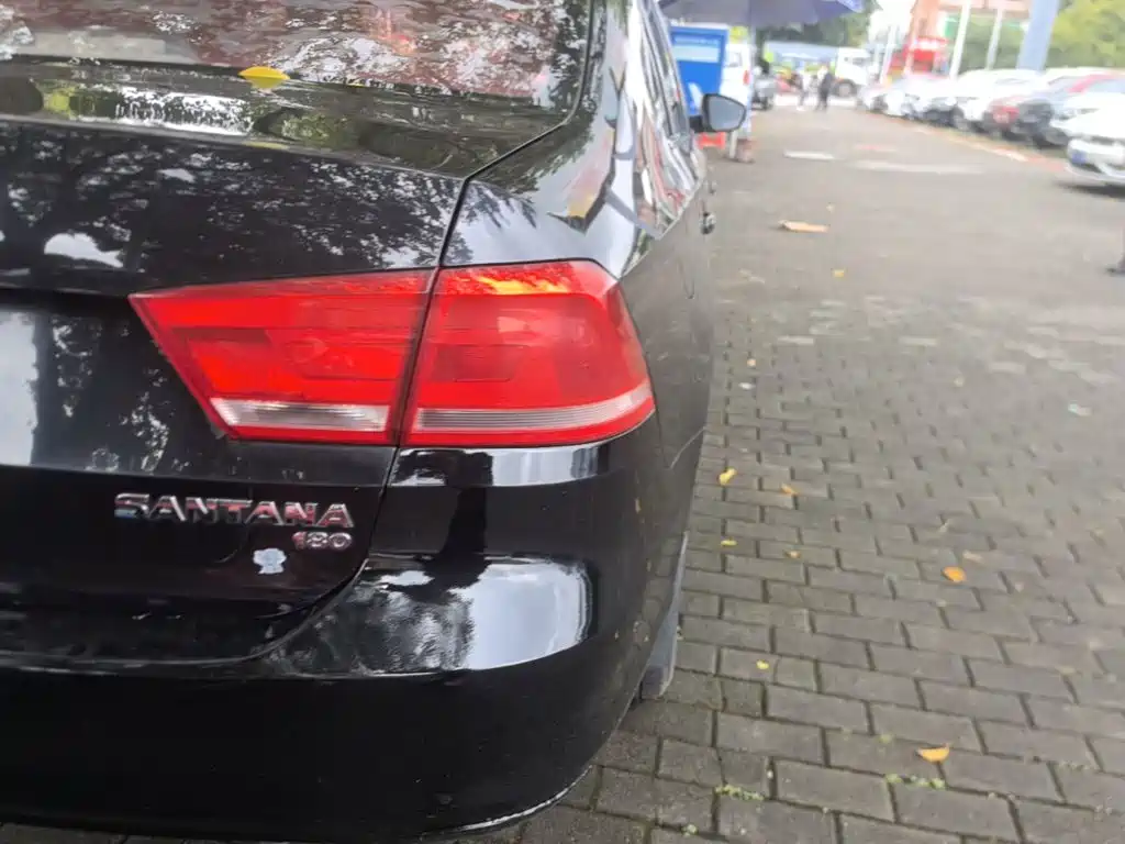 Volkswagen Santana — миниатюра 8