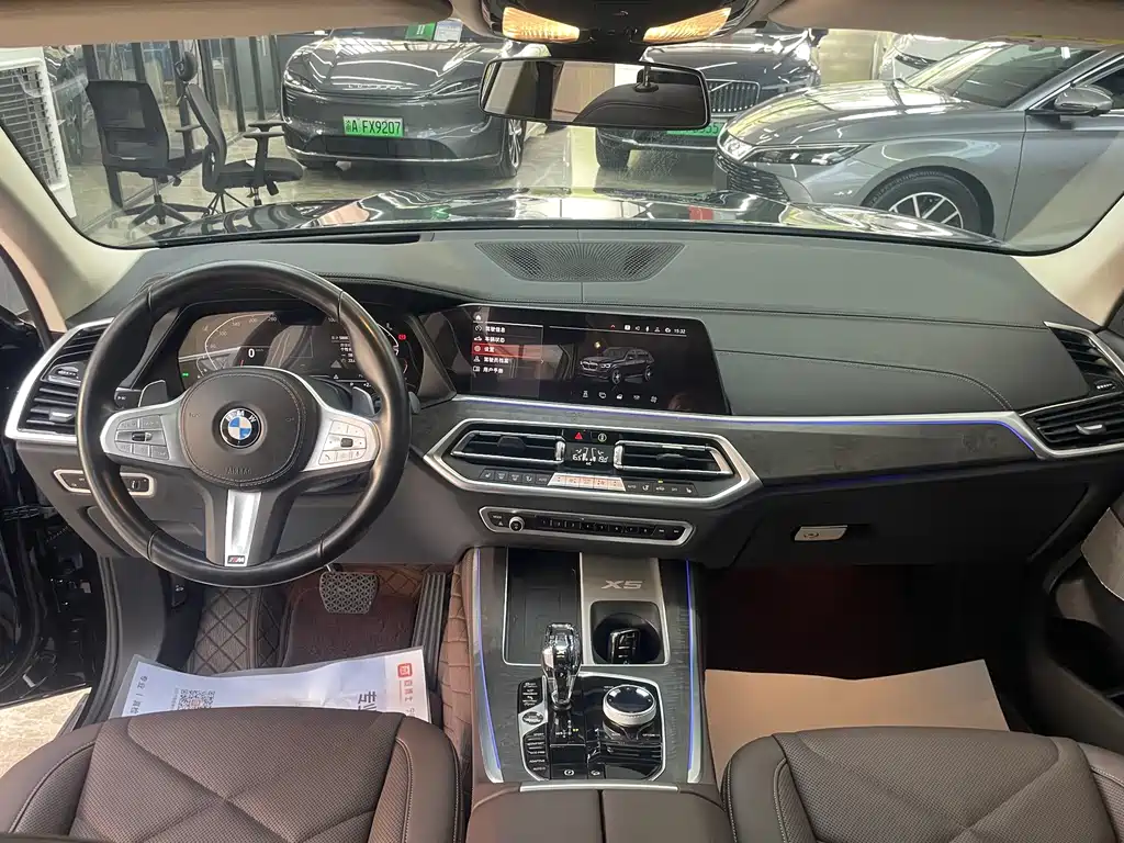 BMW X5 — миниатюра 13