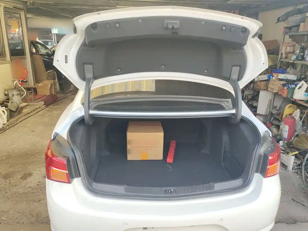 Buick Verano — миниатюра 19