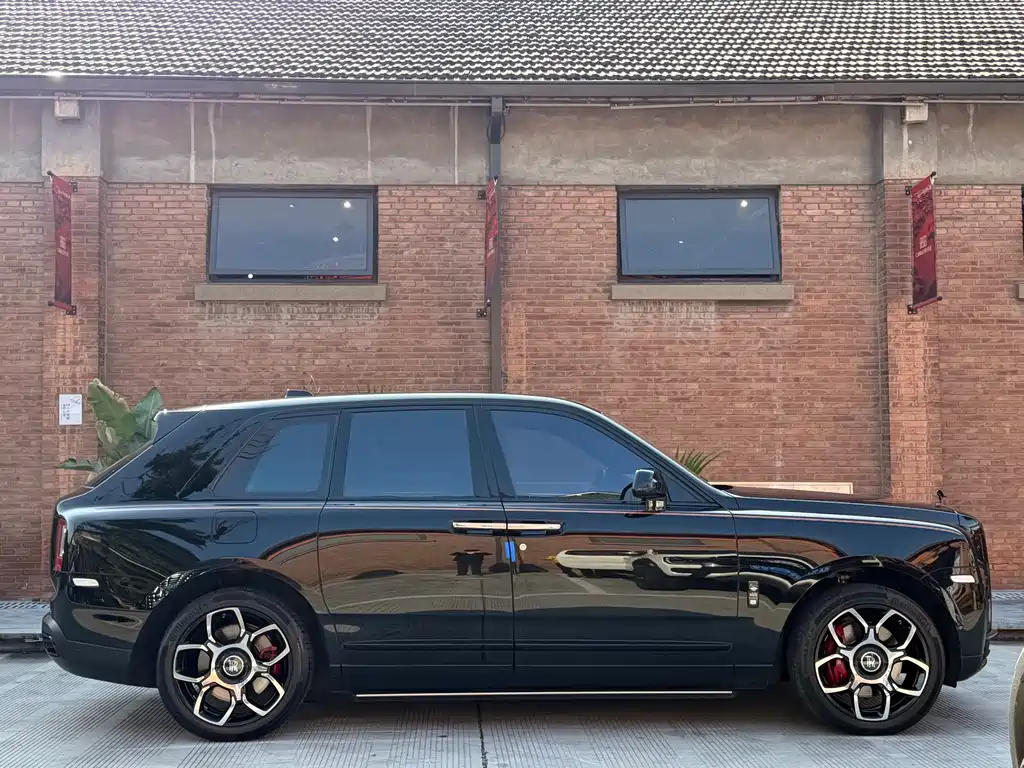 ROLLS-ROYCE CULLINAN