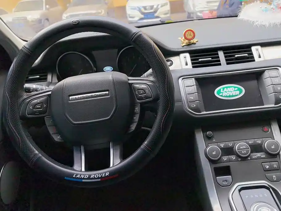 Land Rover Evoque — миниатюра 12