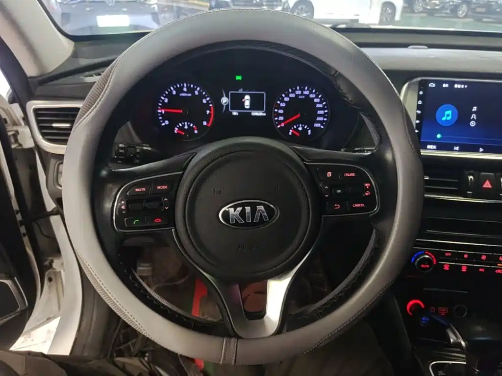 Kia K5 — миниатюра 11