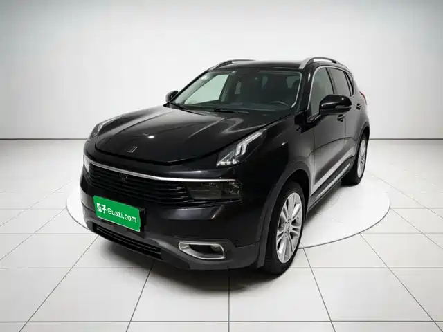 2019 Lynk & Co 01