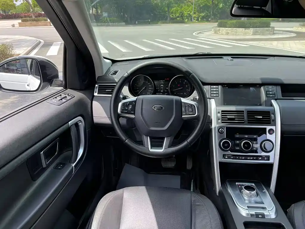 Land Rover Discovery Sport — миниатюра 7