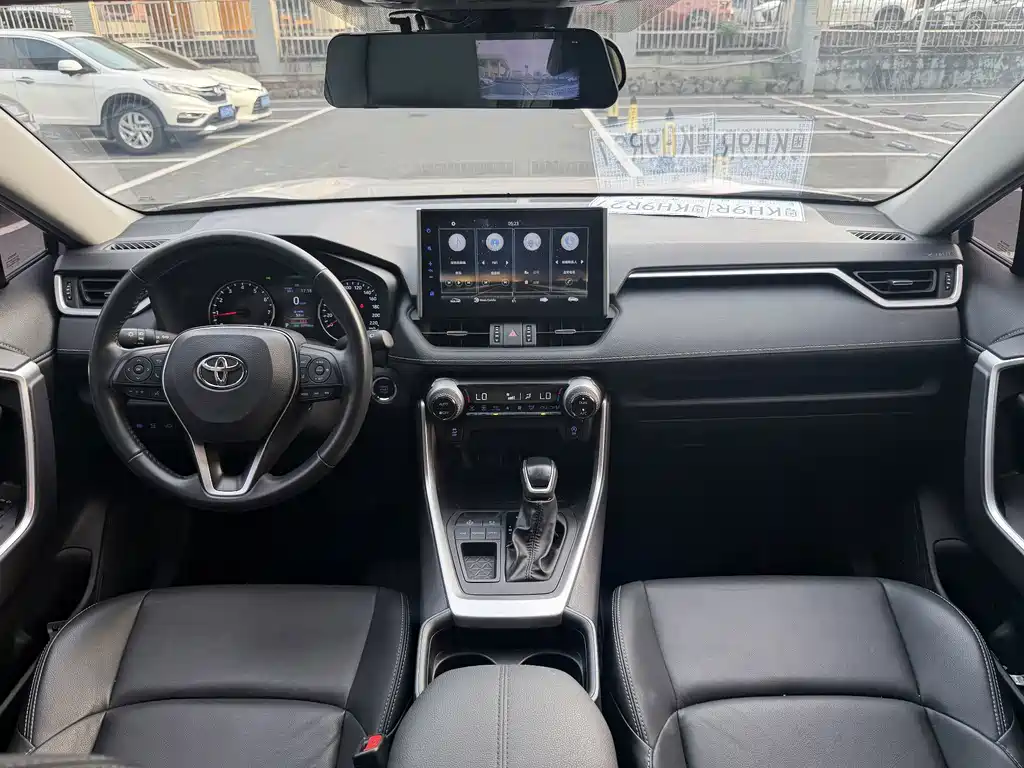 Toyota Wildlander — миниатюра 12
