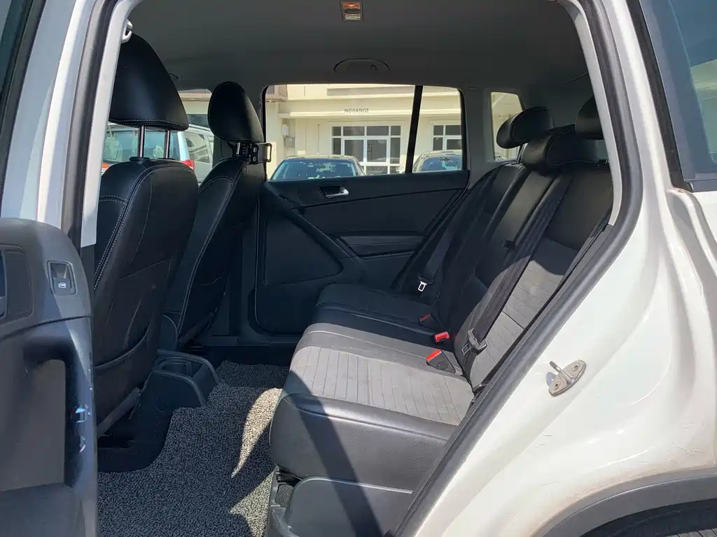 Volkswagen Tiguan — миниатюра 14