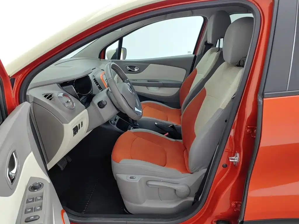 Renault Captur — миниатюра 10