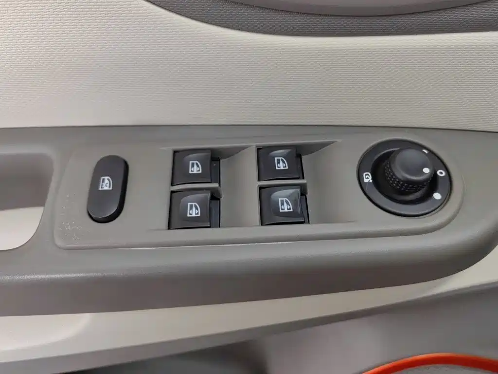 Renault Captur — миниатюра 9