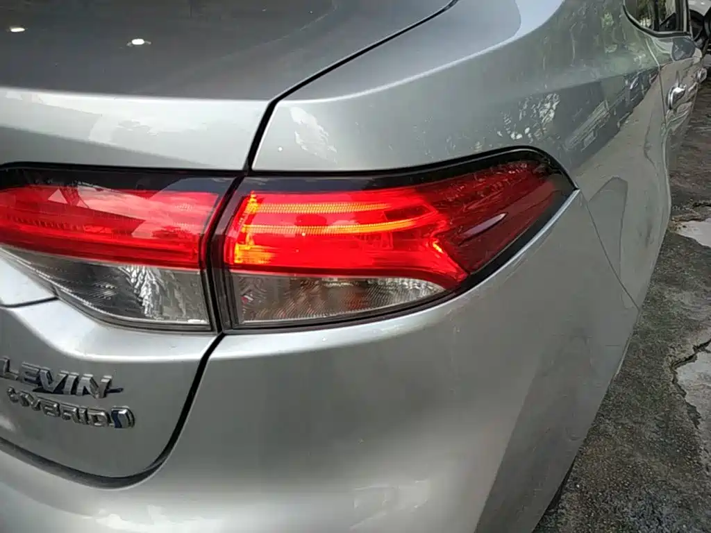 Toyota Corolla Levin 2021 1.8H E-CVT Luxury