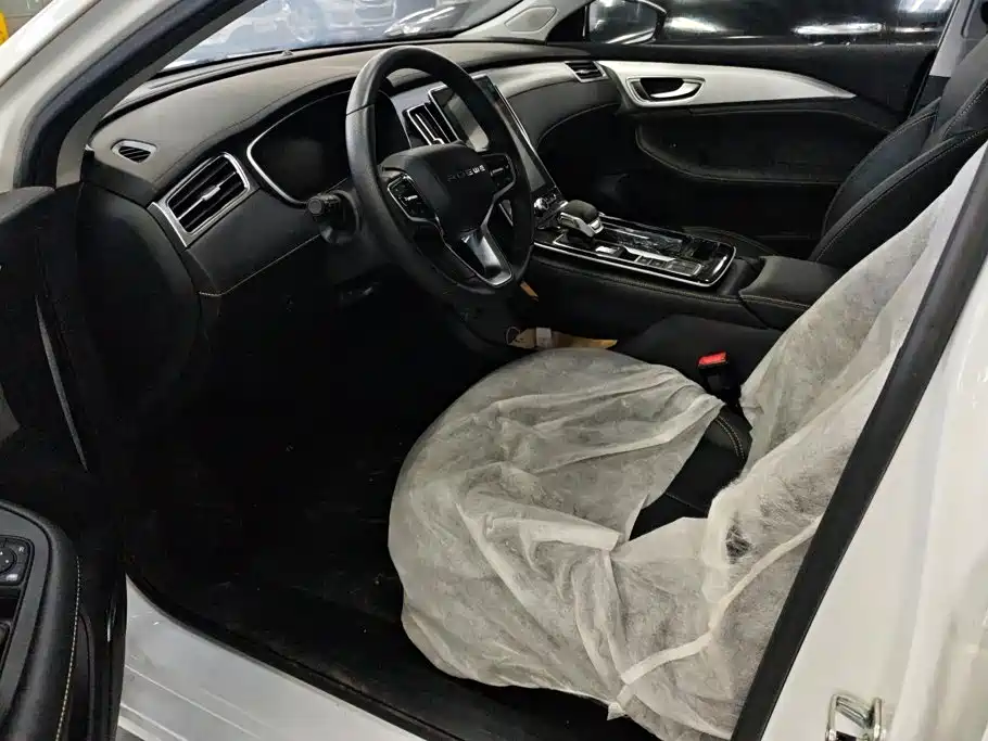 Roewe i6 MAX New Energy — миниатюра 9