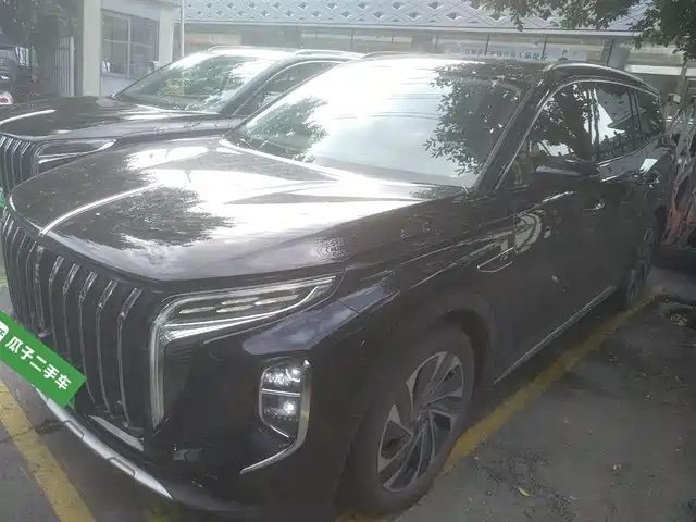 RED FLAG HONGQI HS7 PHEV 2024