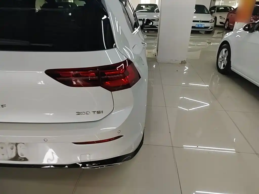 Volkswagen Golf — миниатюра 8