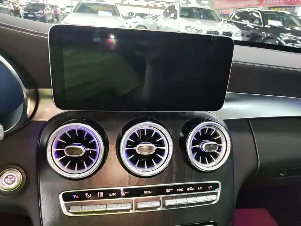 Mercedes-Benz C-Class — миниатюра 13