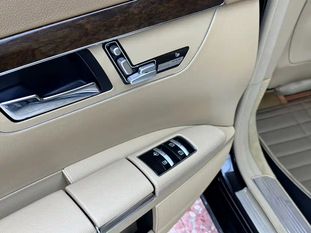 Mercedes-Benz S-Class — миниатюра 25