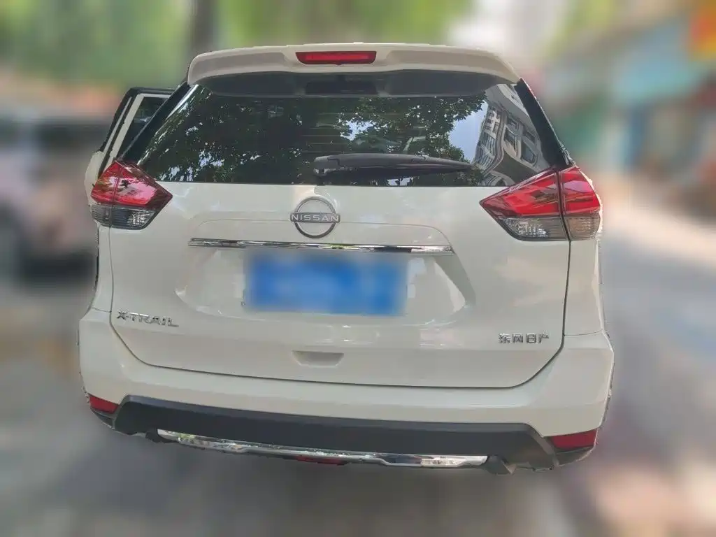 Nissan X-Trail — миниатюра 3