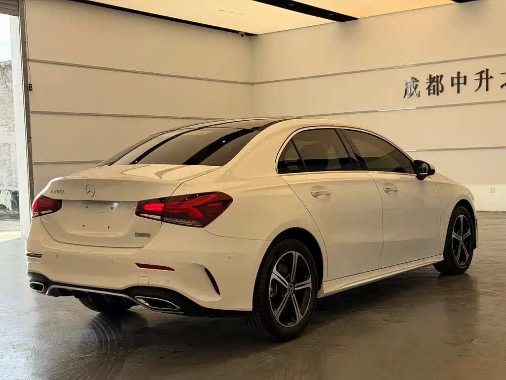 Mercedes-Benz A-Class — миниатюра 7