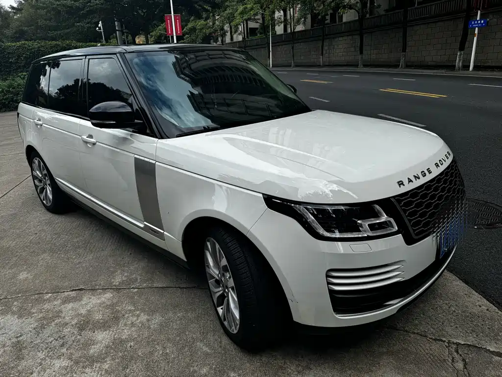 Land Rover Range Rover — миниатюра 3