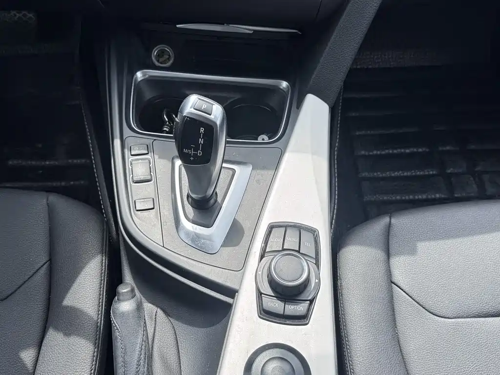 BMW 3 Series — миниатюра 15