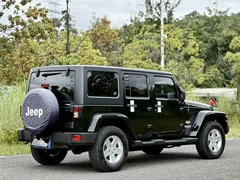 Jeep Wrangler — миниатюра 4