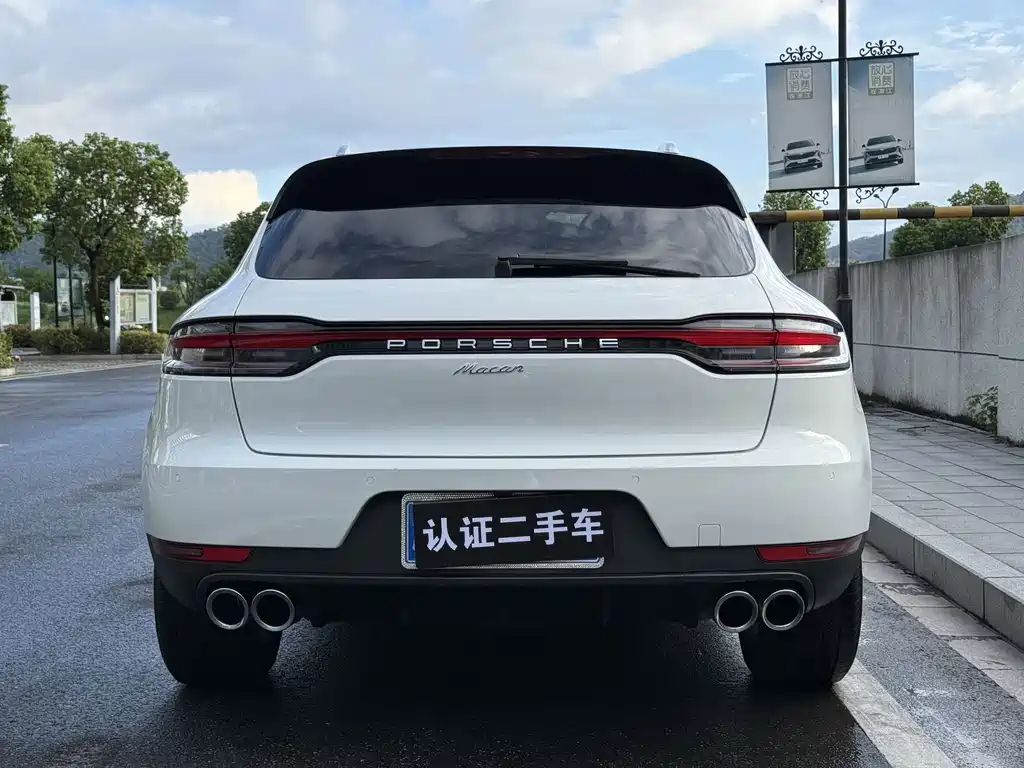 Porsche Macan — миниатюра 6