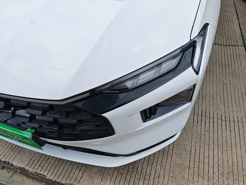 Ford Mondeo — миниатюра 24