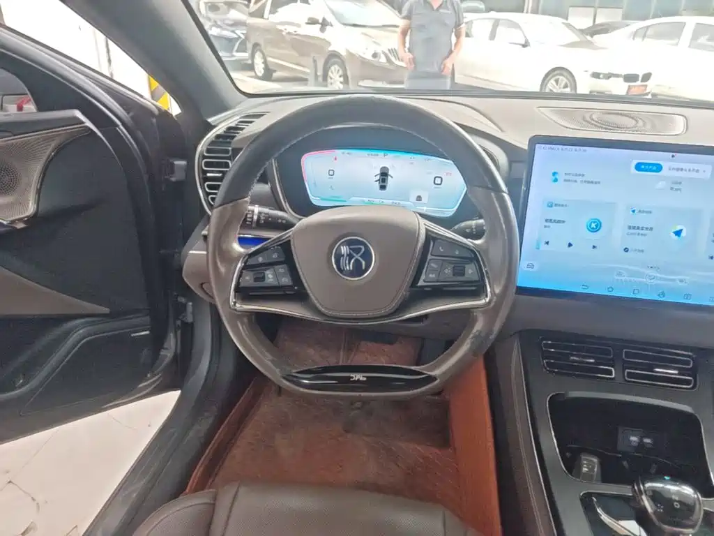 BYD Han — миниатюра 11