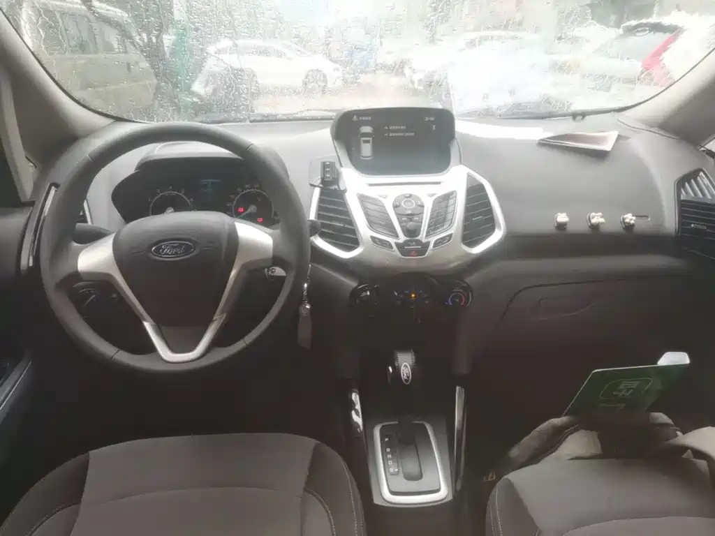 Ford Ecosport — миниатюра 10