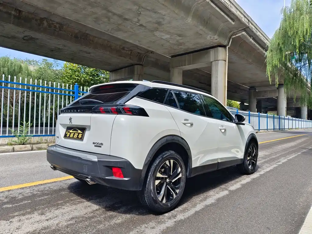 Peugeot 2008 — миниатюра 7