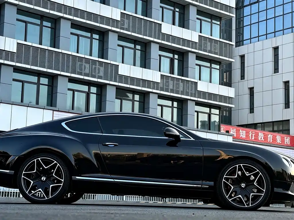 Bentley Continental — миниатюра 6