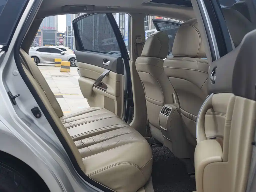 Nissan Teana — миниатюра 9