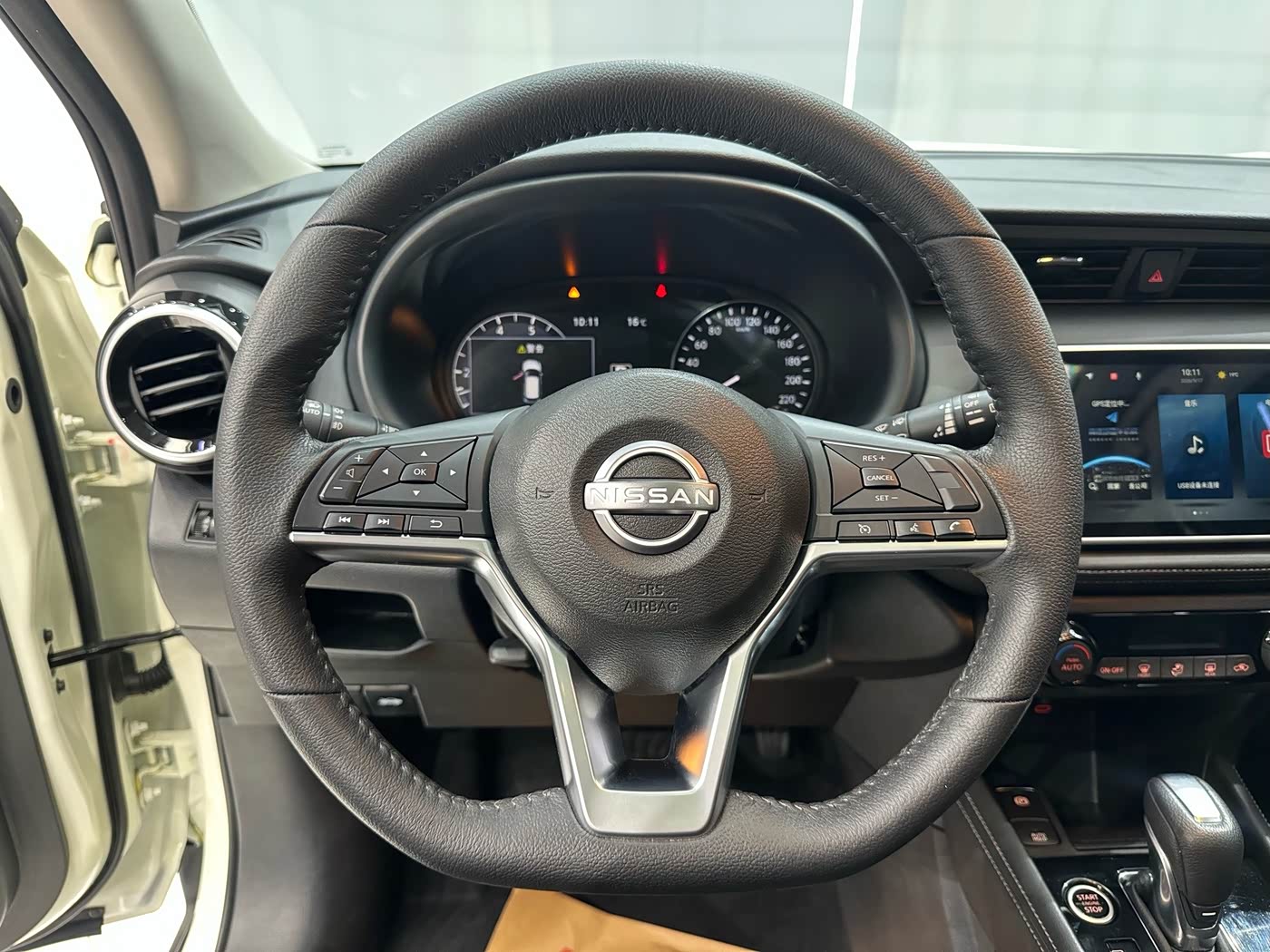 Nissan Kicks 1.5 л 2024 г. Белый, пробег 12300 км