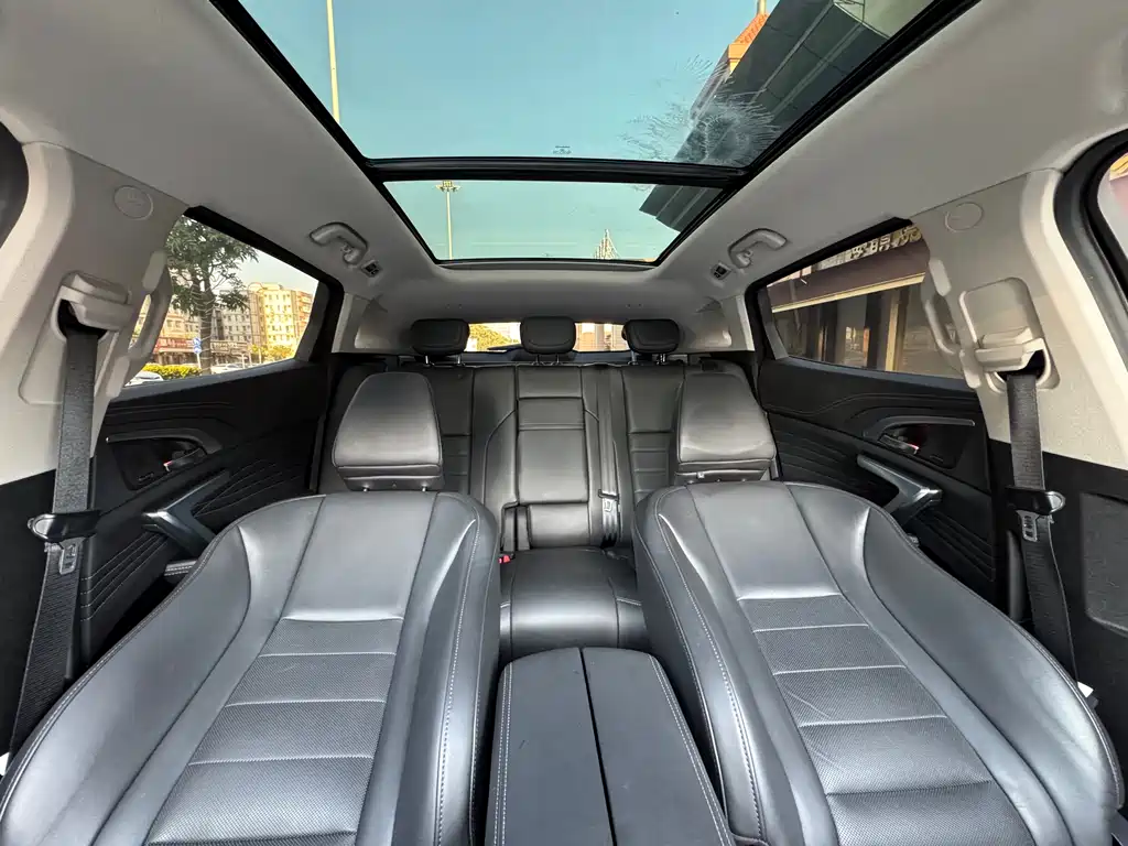 WEI PAI WEI BRAND VV7