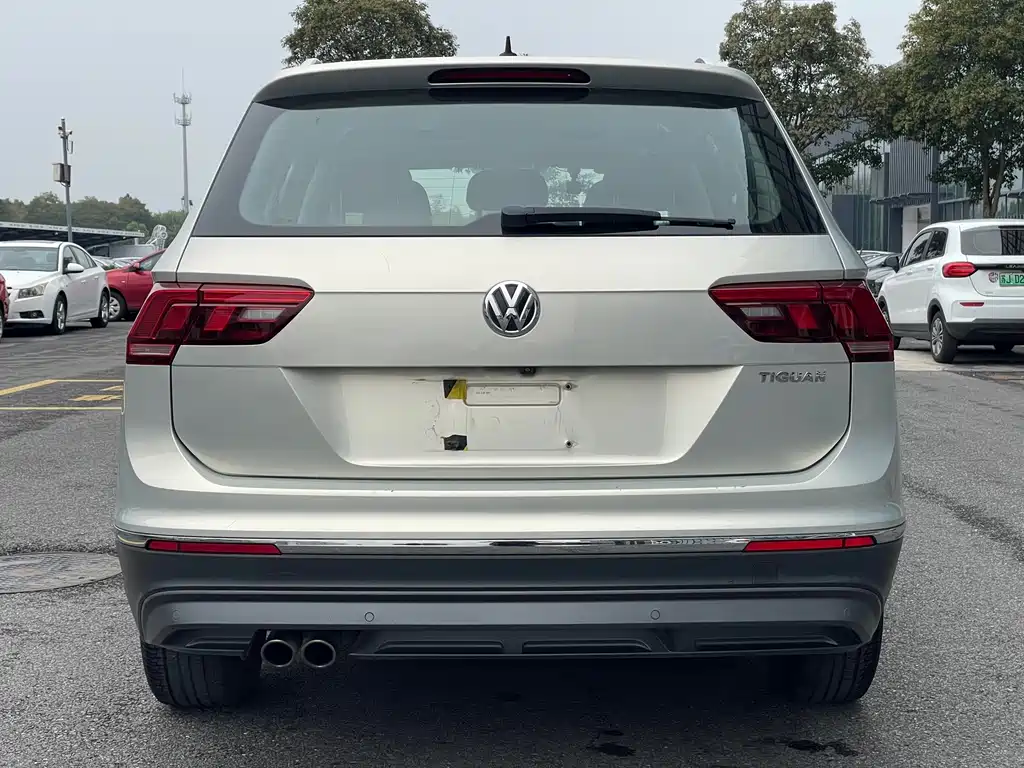 Volkswagen Tiguan L — миниатюра 19